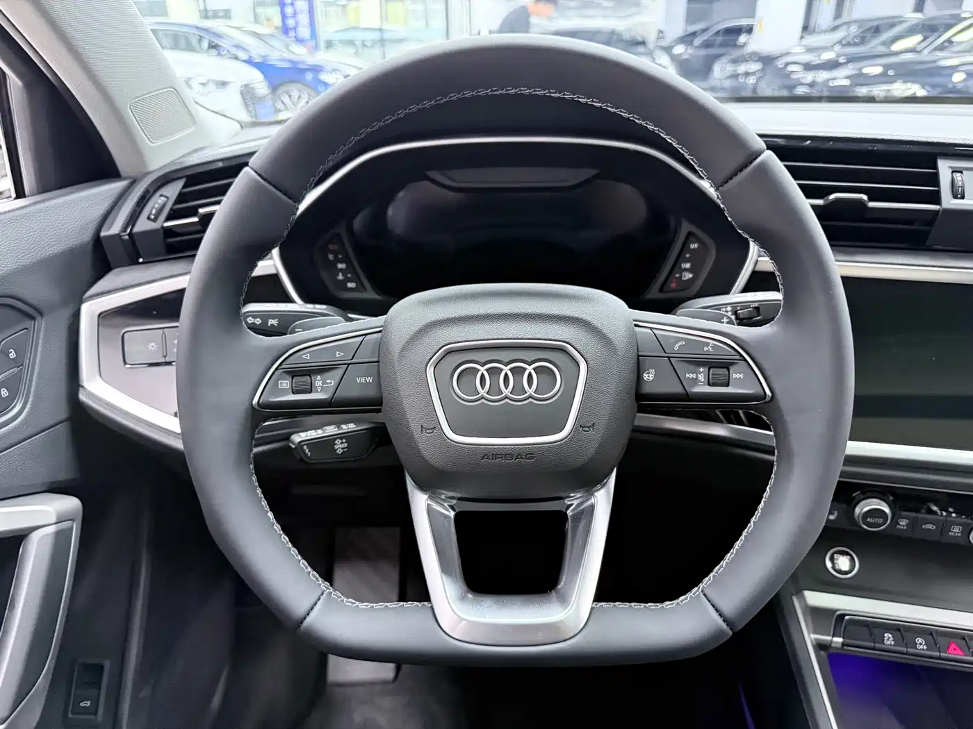 Audi Q3 2022 35 TFSI Fashion Dynamic фото 14