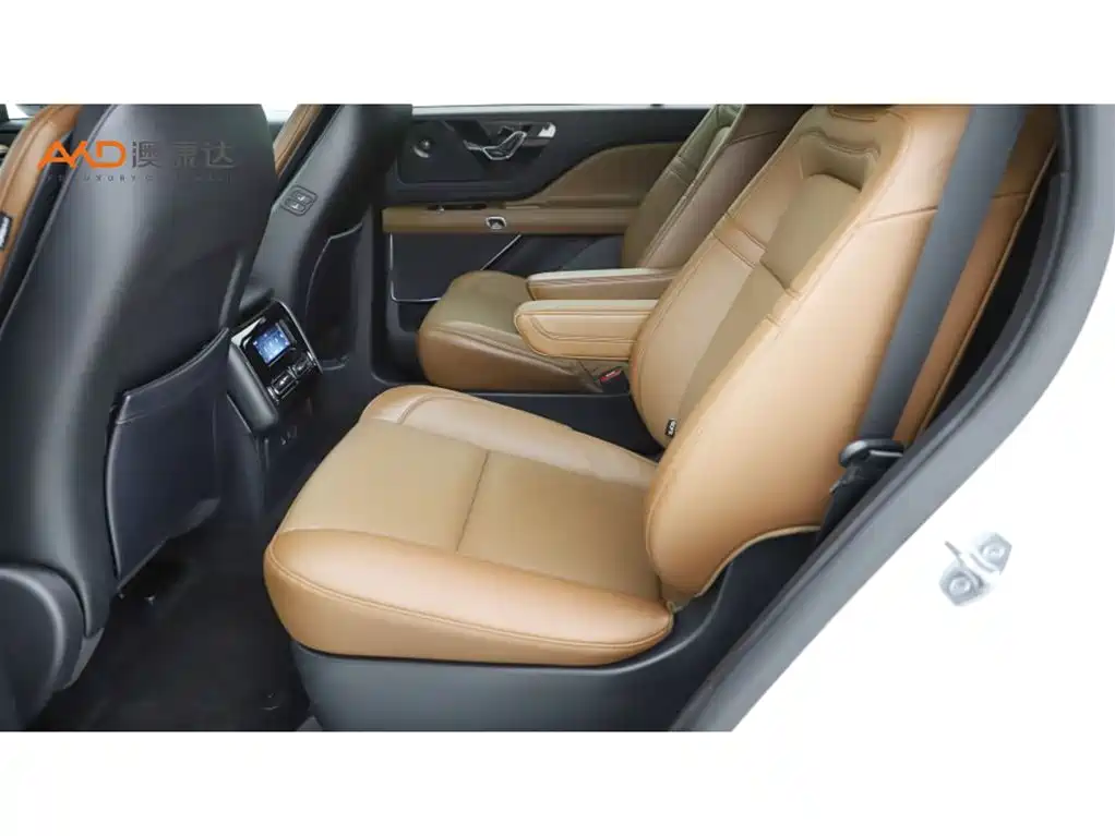 Lincoln Aviator 2023 3.0T V6 AWD Elegance Cruise Edition 6-Seater фото 7