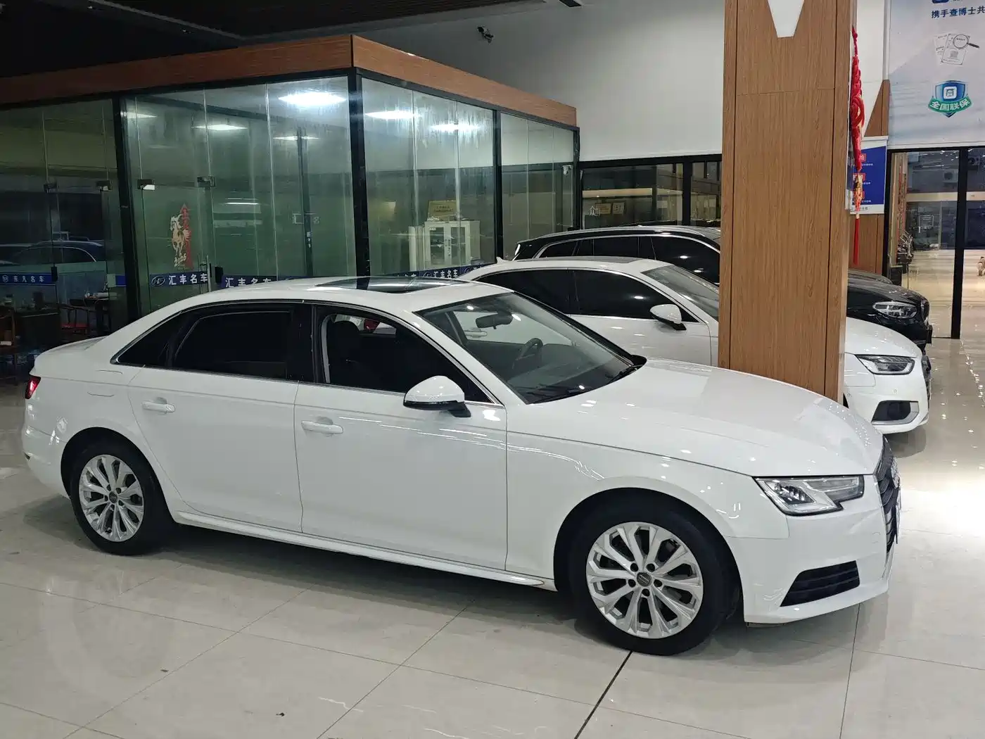 Audi A4L 2017 40 TFSI Progressive фото 2