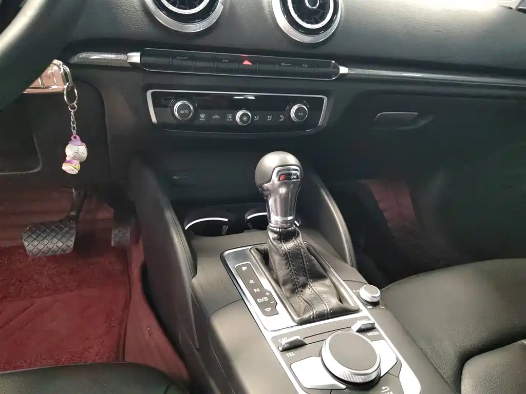 Audi A3 2017 Sportback 40 TFSI Style фото 14