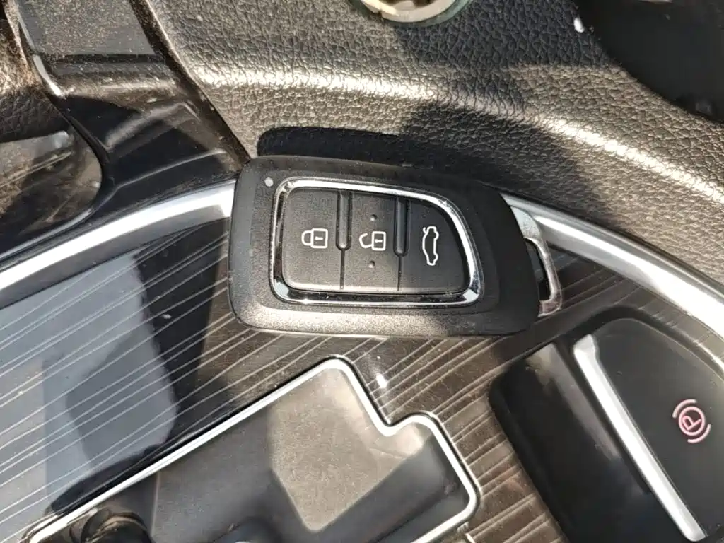 Dongfeng Aeolus Dongfeng Fengshen AX7 2016 2016 2.0L Automatic Smart Comfort