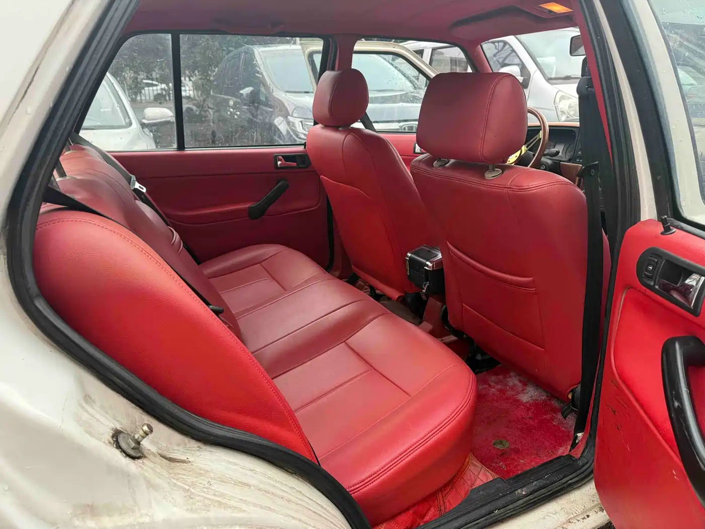 Volkswagen Jetta 2012 1.6L Avant-garde фото 7