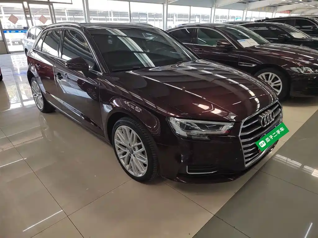Audi A3 2017 Sportback 40 TFSI Style фото 4