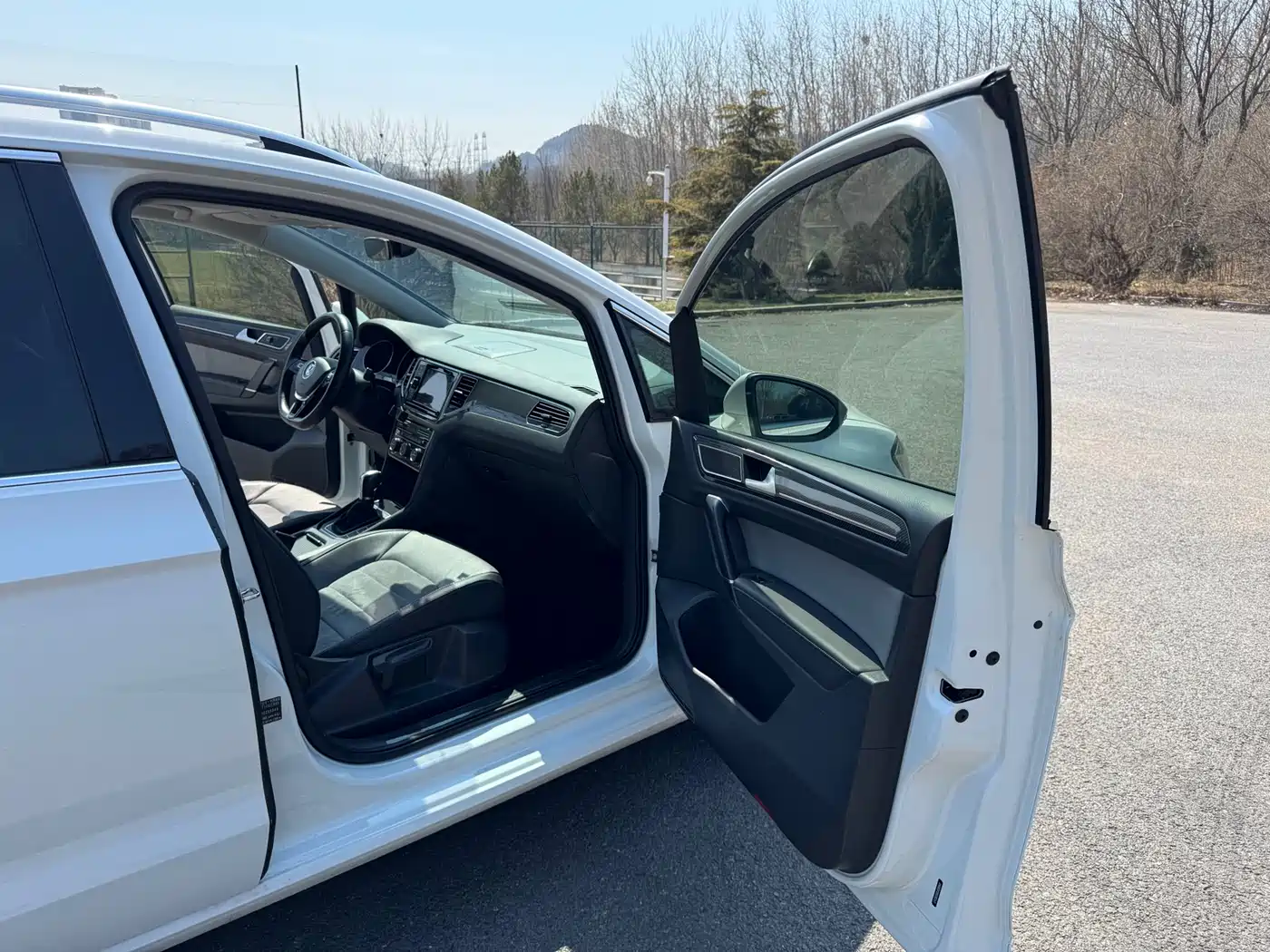 Volkswagen Golf Sportsvan 2019 280TSI Automatic Voyager China V фото 17