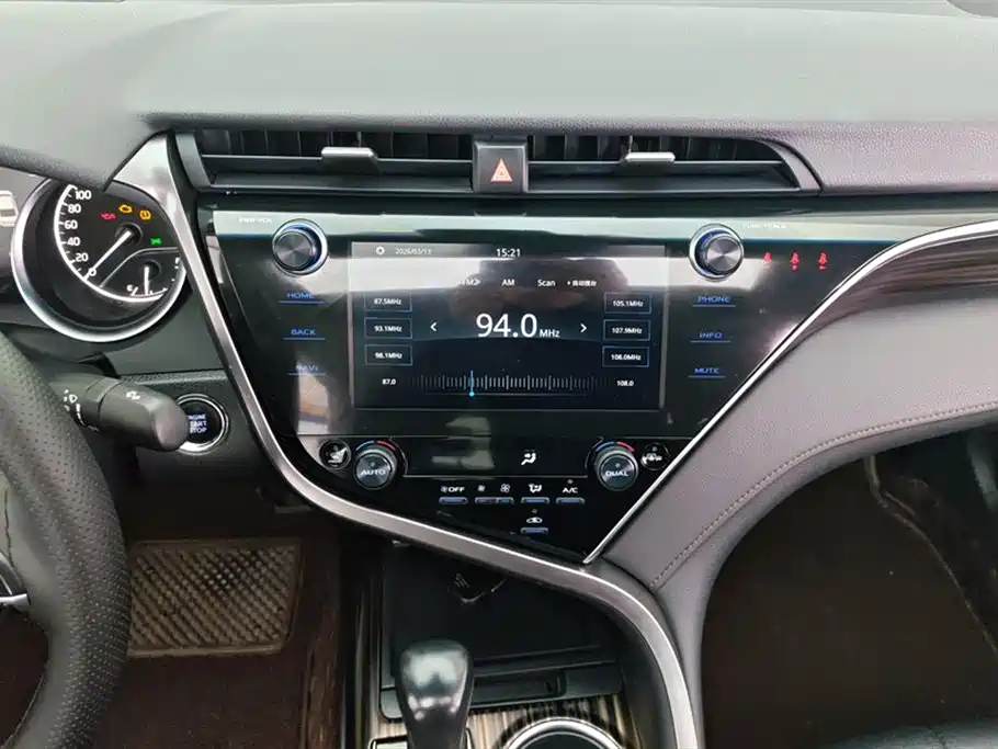 Toyota Camry 2019 Facelift 2.0G Luxury Edition фото 13