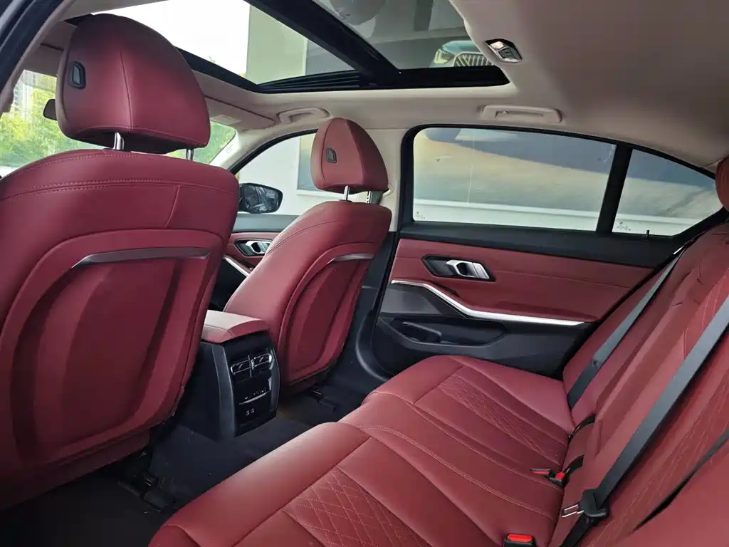 BMW i3 2024 eDrive 35 L фото 14