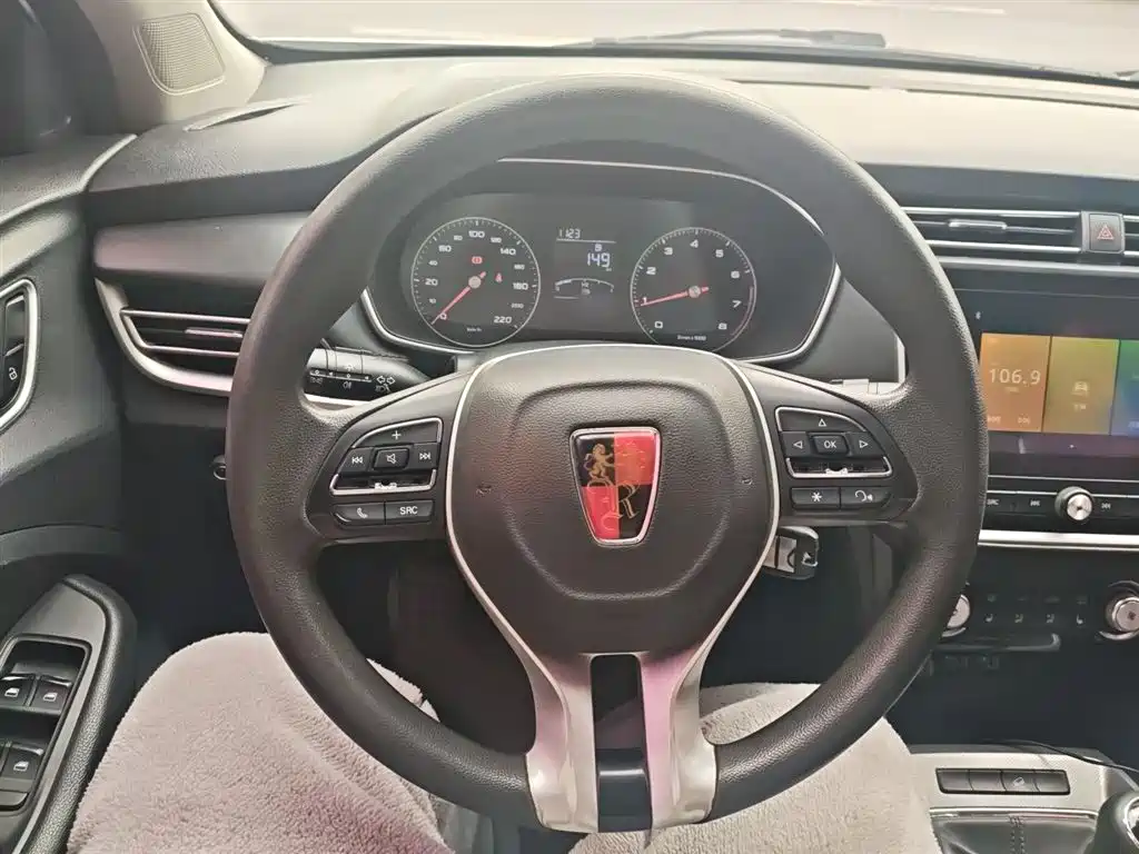 Roewe RX3 2018 2018 1.6L Manual Flagship