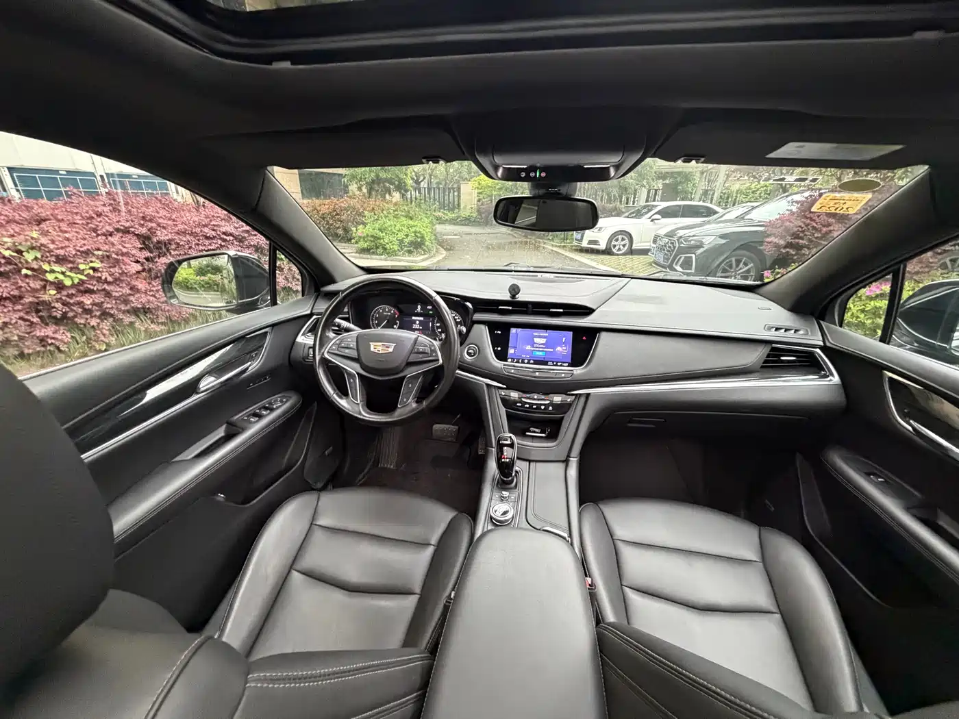 Cadillac XT5 2022 2.0T 2WD Luxury фото 8
