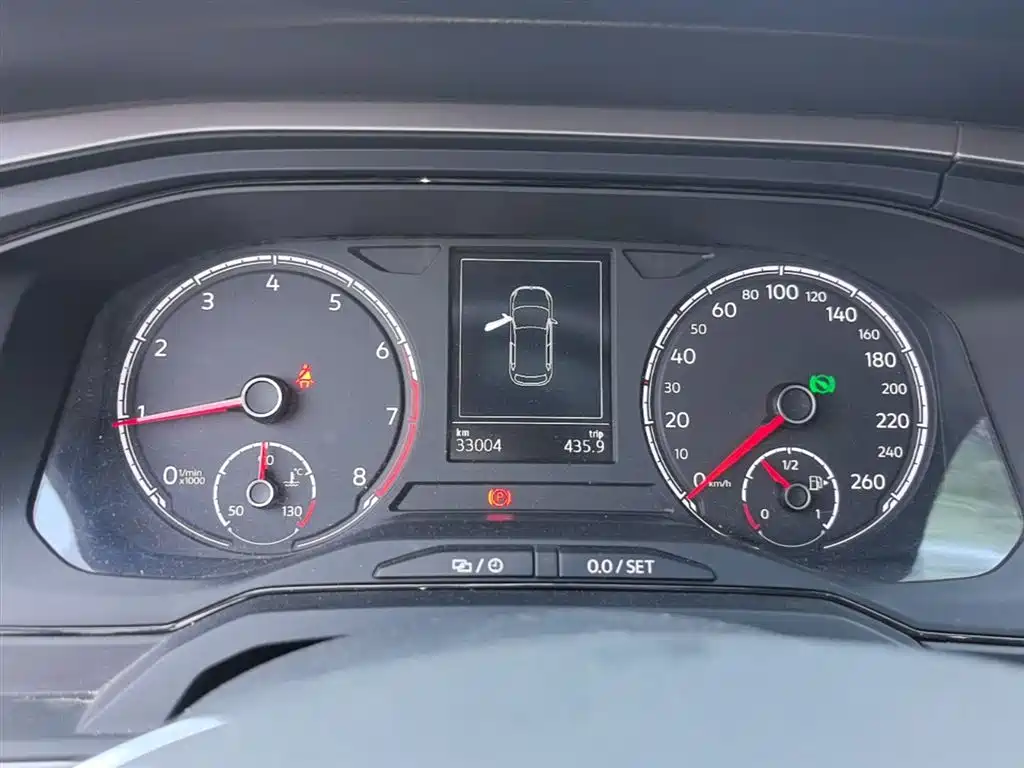 VOLKSWAGEN POLO
