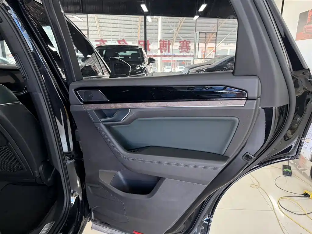 Volkswagen Touareg 2019 3.0TSI Sharp Wisdom Edition China V фото 12