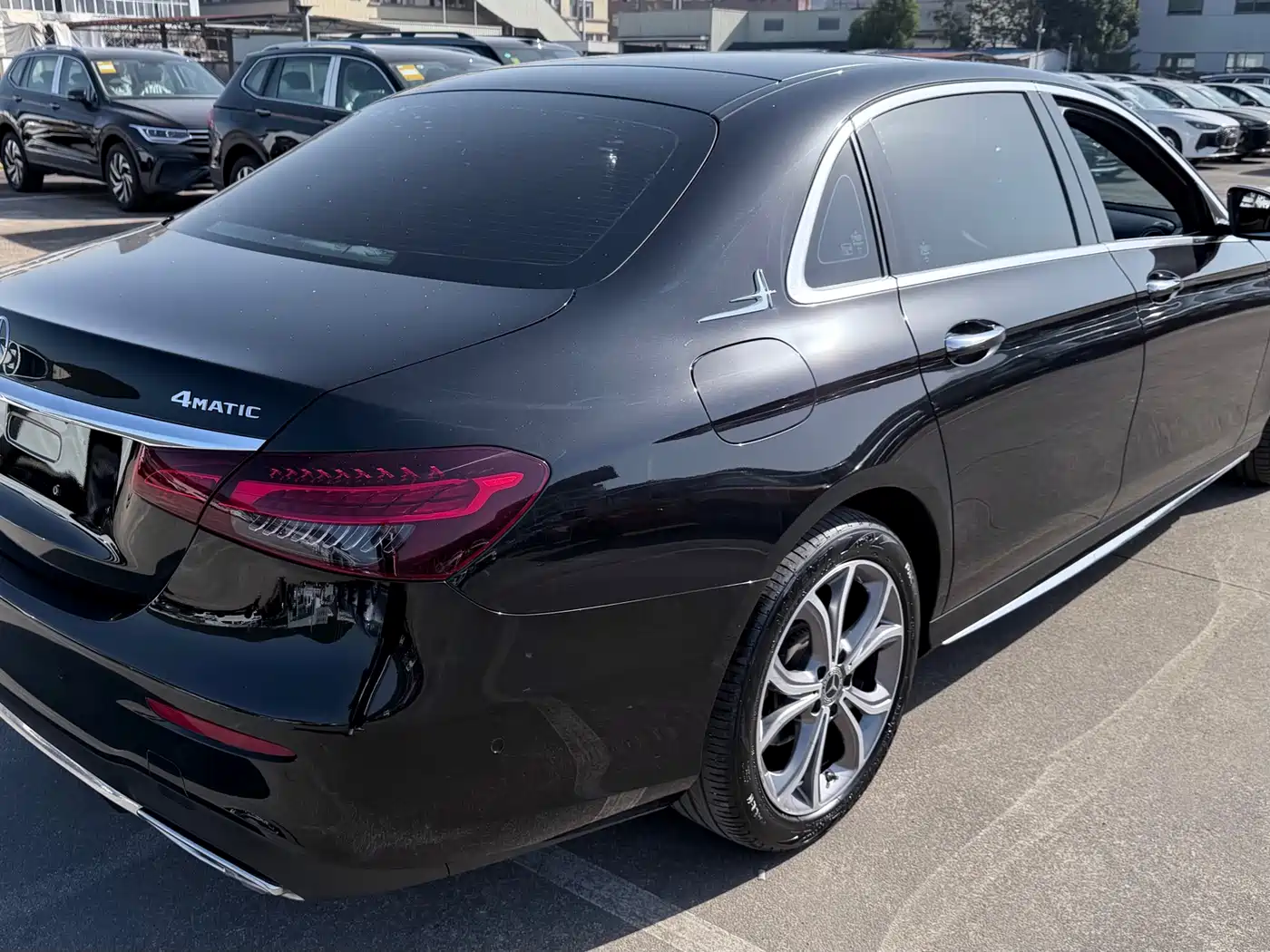 MERCEDES-BENZ E CLASS