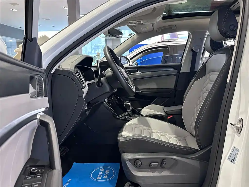 Volkswagen Tayron 2023 300TSI 2WD Luxury Plus Advanced Edition фото 9