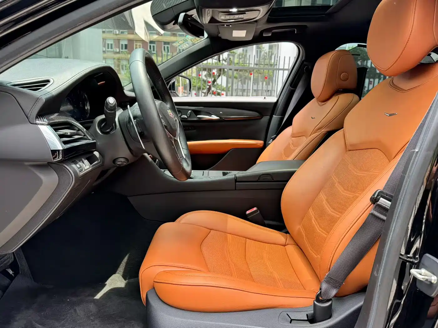 Cadillac CT6 2016 40T Leading фото 7