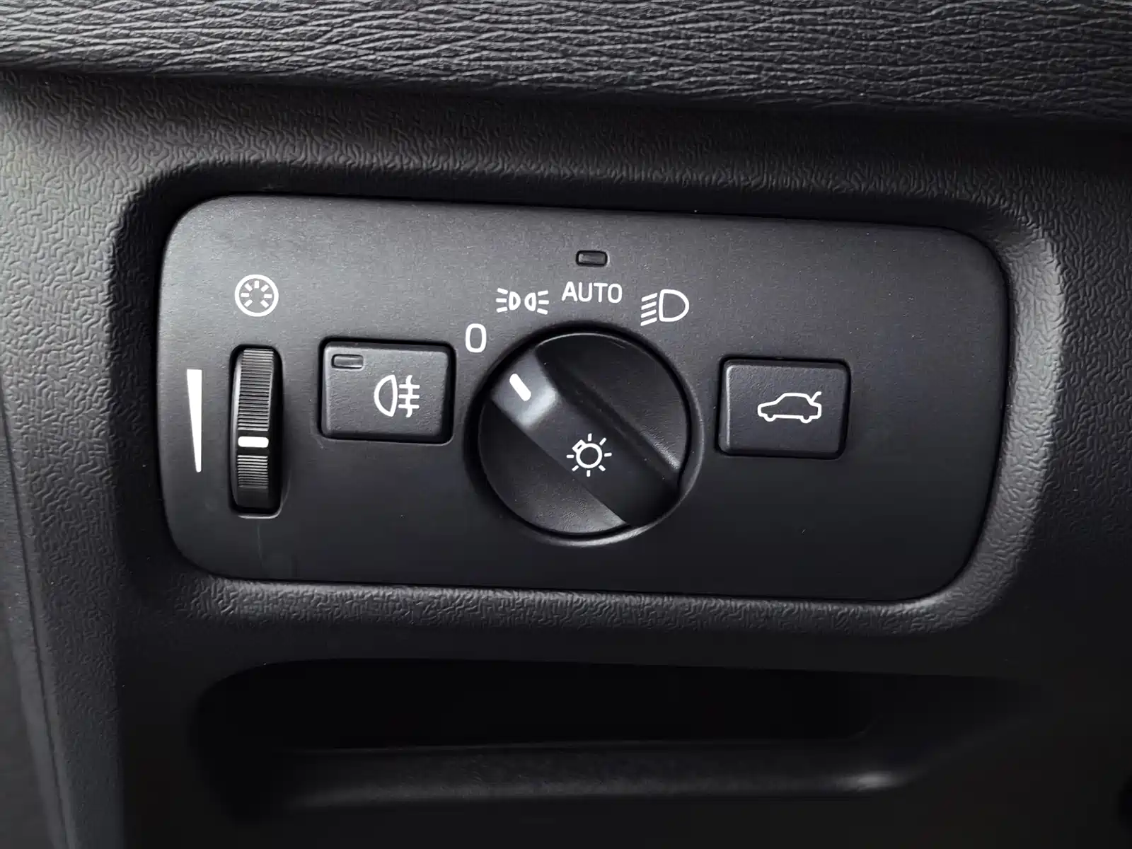 Photo 20 - Volvo V40