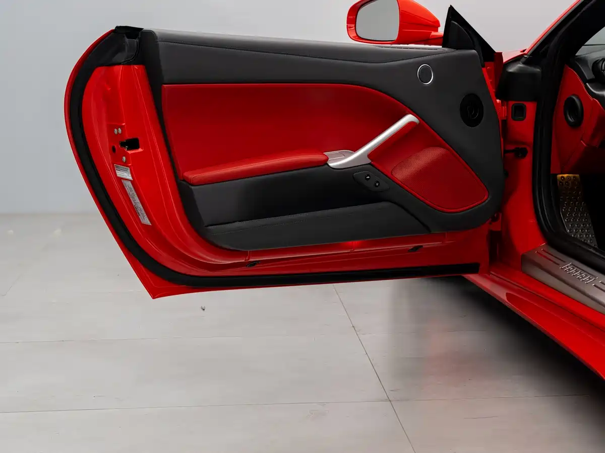 Ferrari F12berlinetta 2014 2013 6.3L Standard