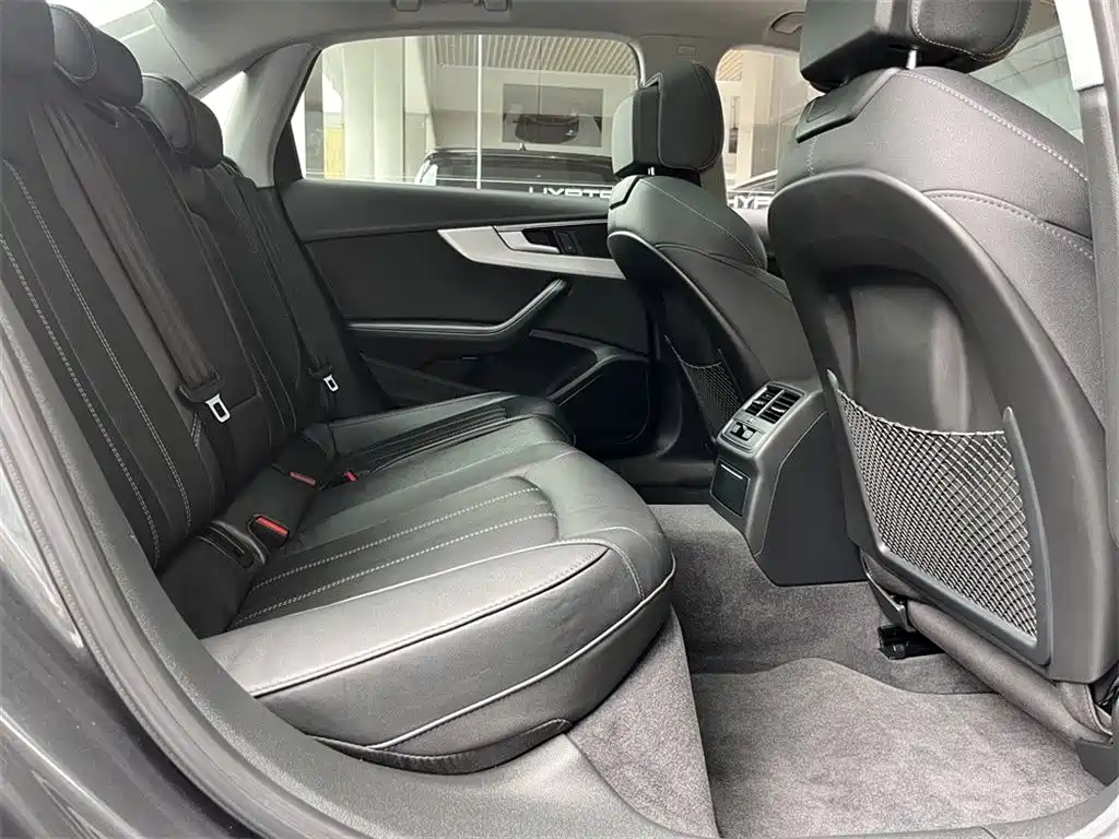 Audi A4L 2022 40 TFSI Luxury Dynamic фото 7