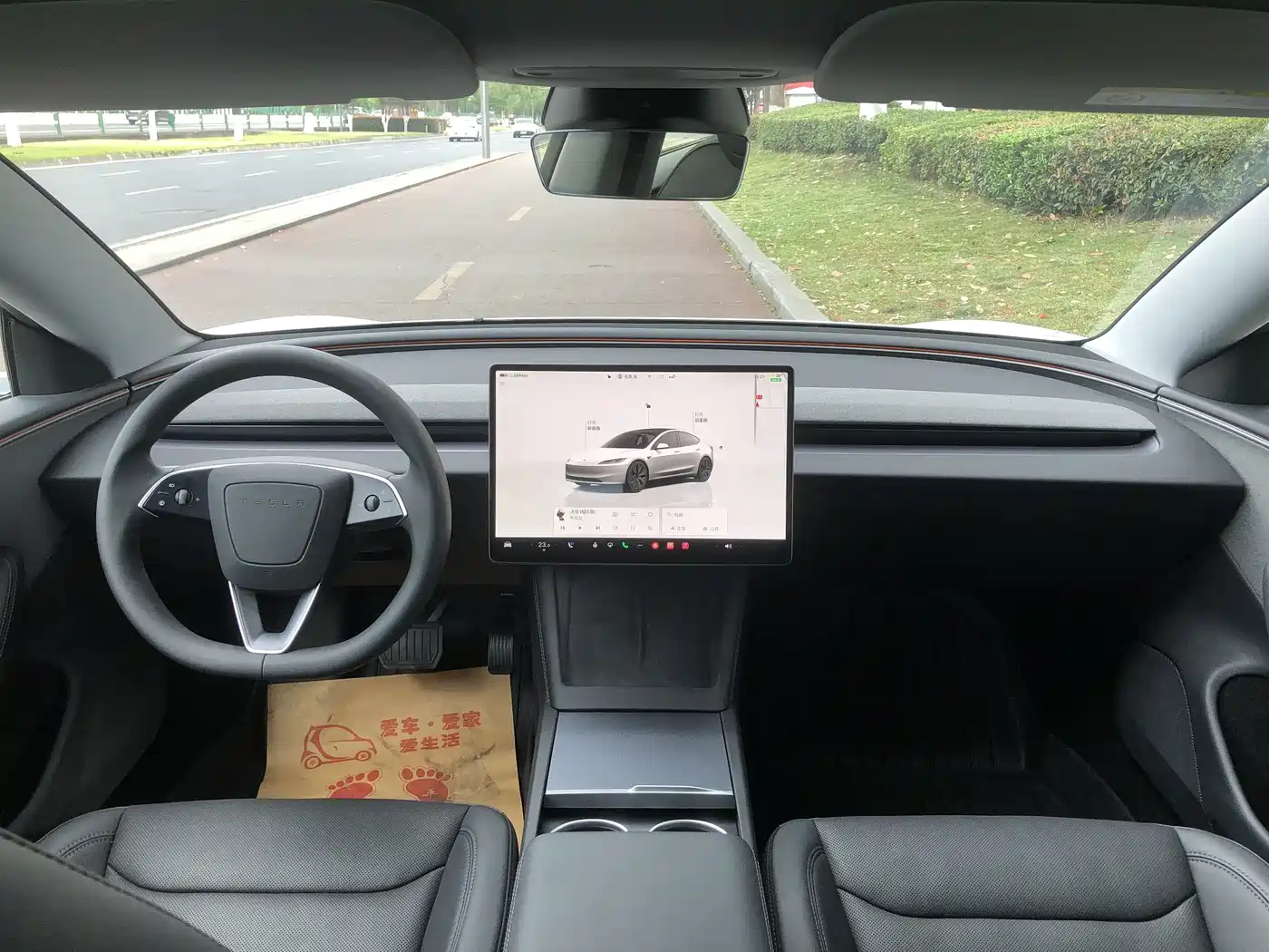 Tesla Model 3 2025 Model Year Facelift Rear-Wheel Drive фото 4