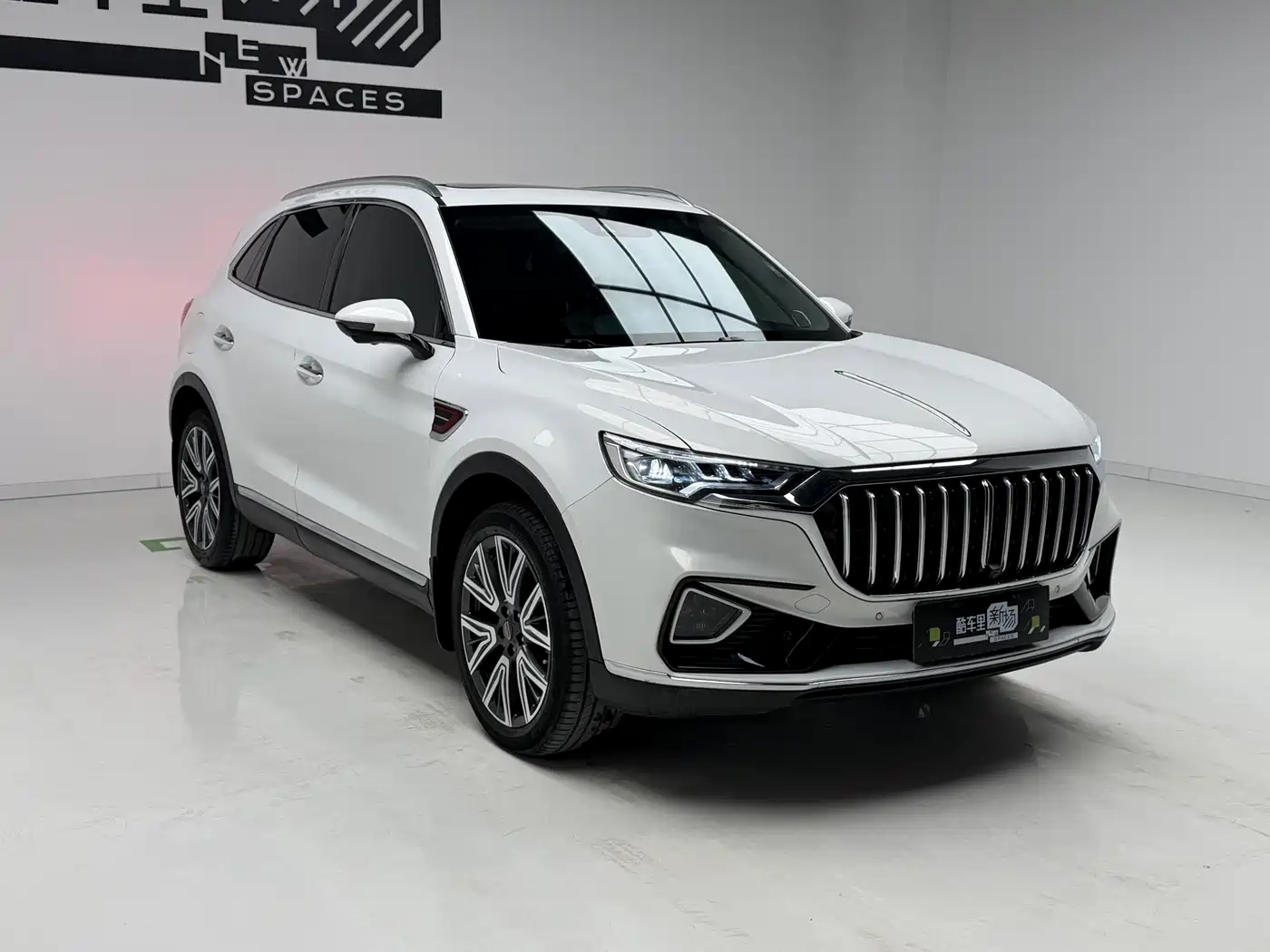 Hongqi HS5 2022 Facelift 2.0T Smart Flag Enjoyment AWD Edition фото 3