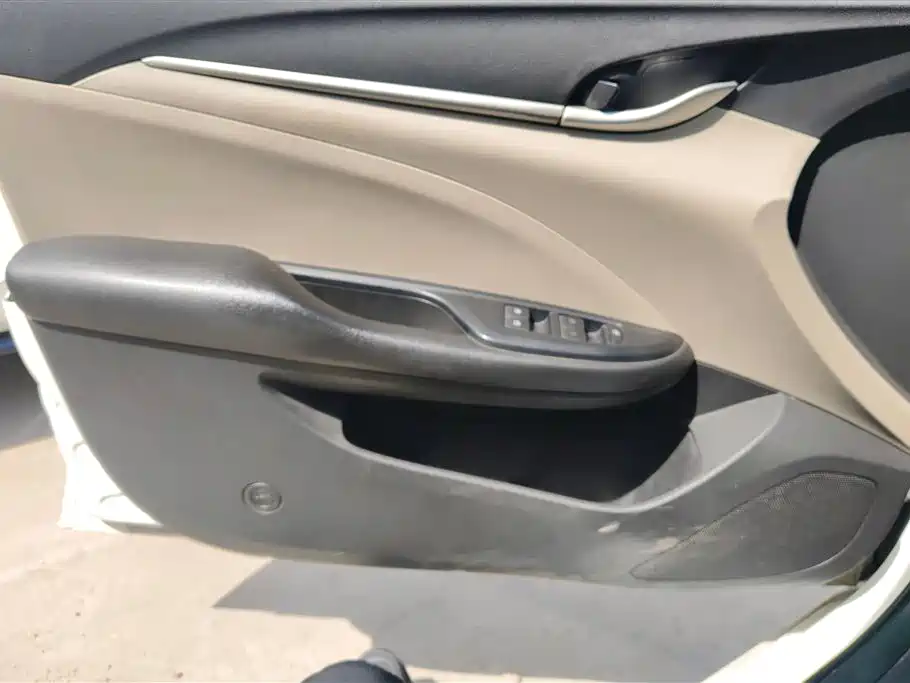 Buick Excelle 2017 15N Automatic Elite фото 7
