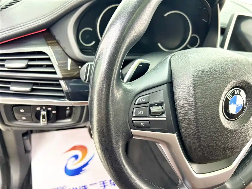 BMW X6 2015 xDrive35i Luxury Model фото 11