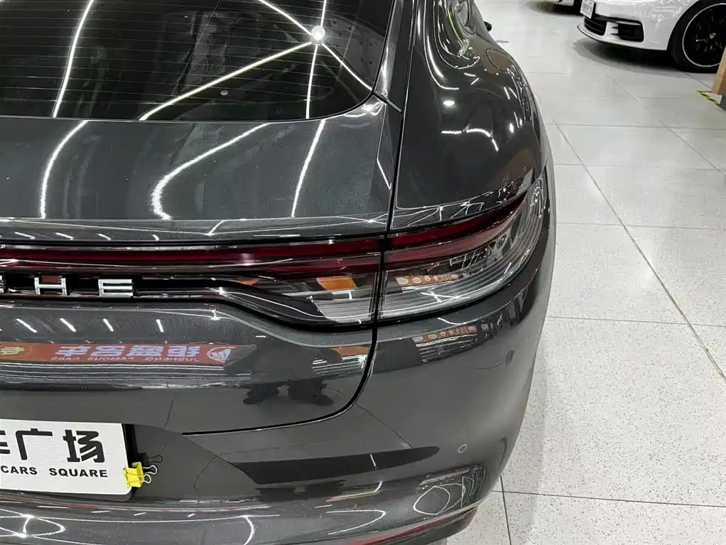 Porsche Panamera 2023 Panamera Executive Long Wheelbase 2.9T фото 14