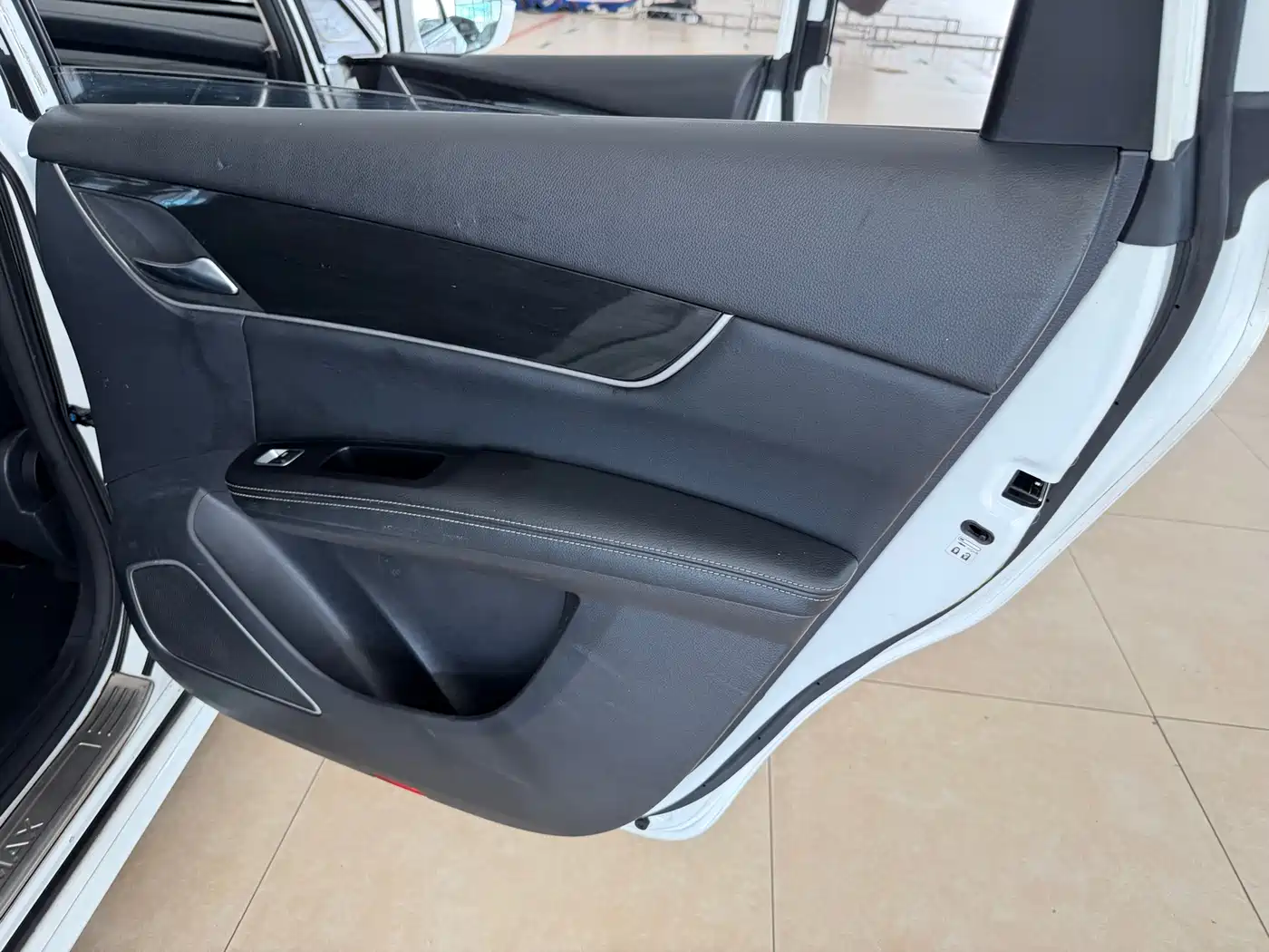 BYD Song MAX 2018 2018 1.5T Auto Smart Connected Premium 7-Seater