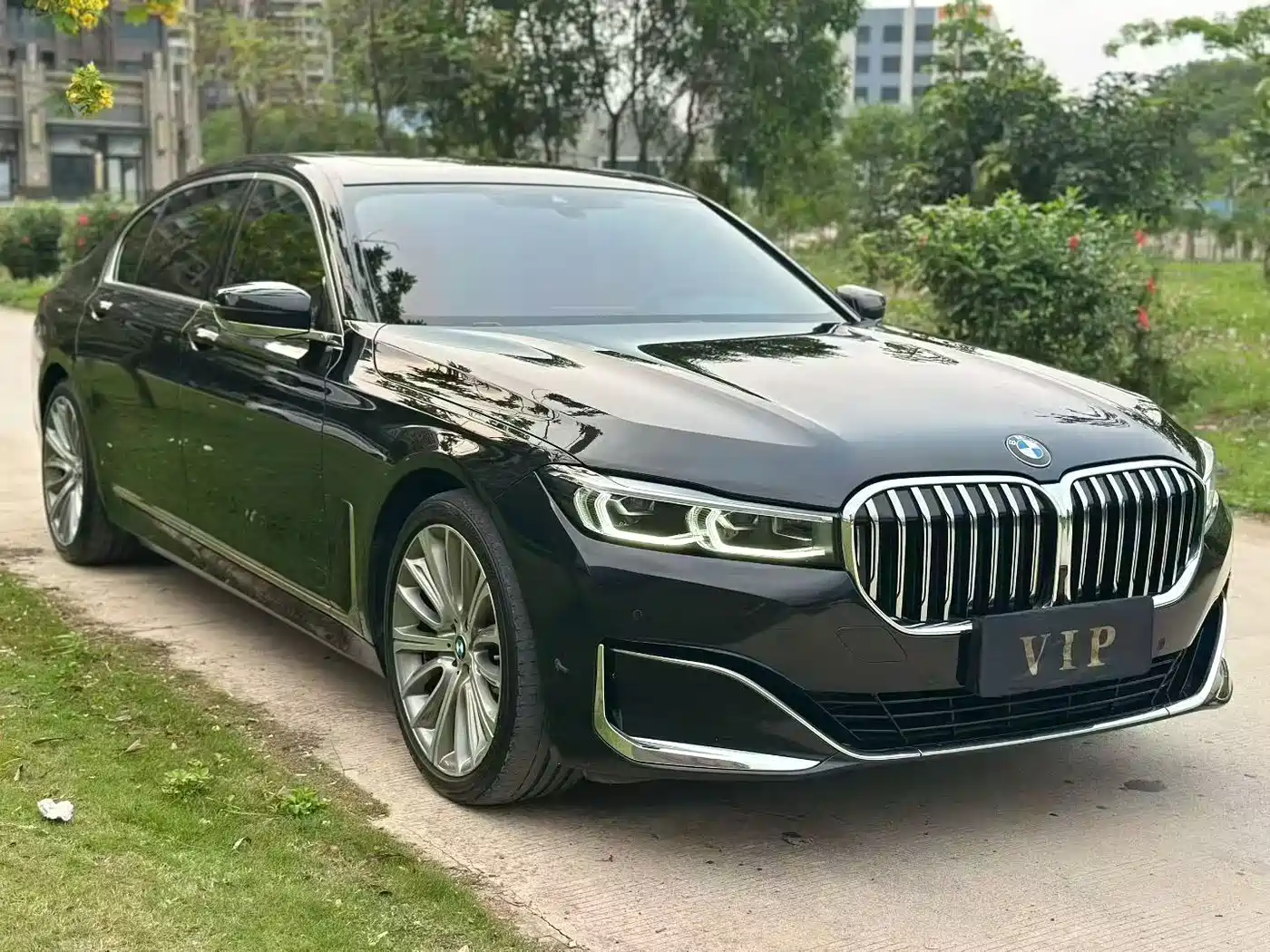 BMW 7 Series 2019 Facelift 740Li Leading Luxury Package фото 2