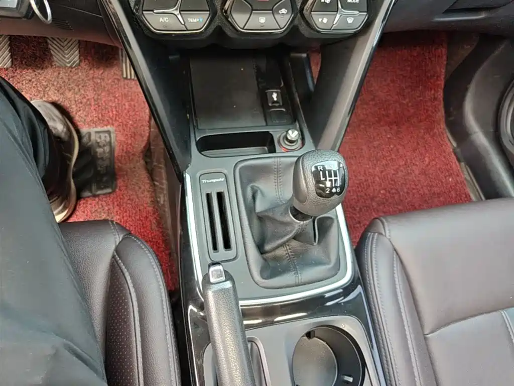 GAC Trumpchi Trumpchi GS4 2019 270T Manual 2WD Elite Edition фото 14