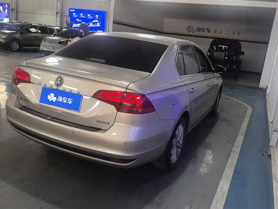 Volkswagen Bora 2019 Bora Legend 1.5L Automatic Fashion China VI фото 3