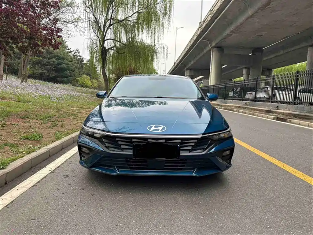 Hyundai Elantra 2023 1.5L CVT GLX Elite Edition фото 7