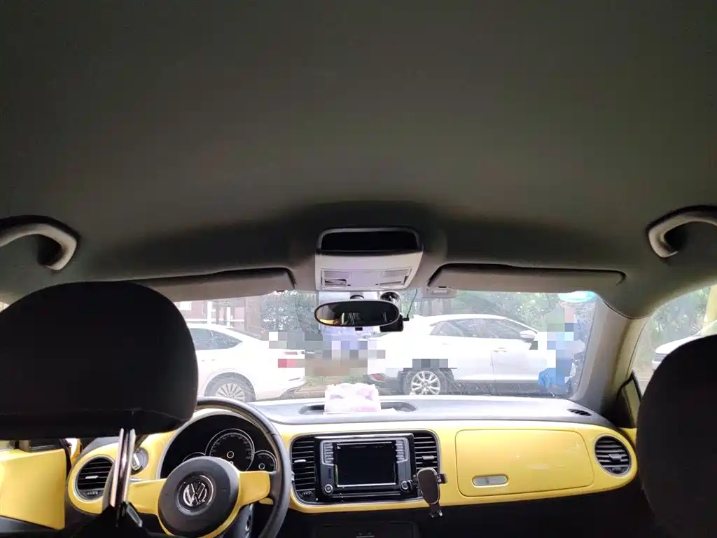 Volkswagen Beetle 2015 180TSI фото 9