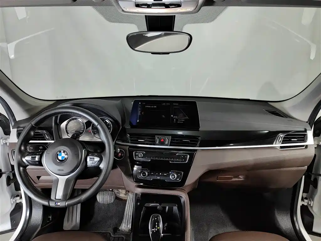 BMW X1 2020 sDrive20Li Premium Edition фото 7