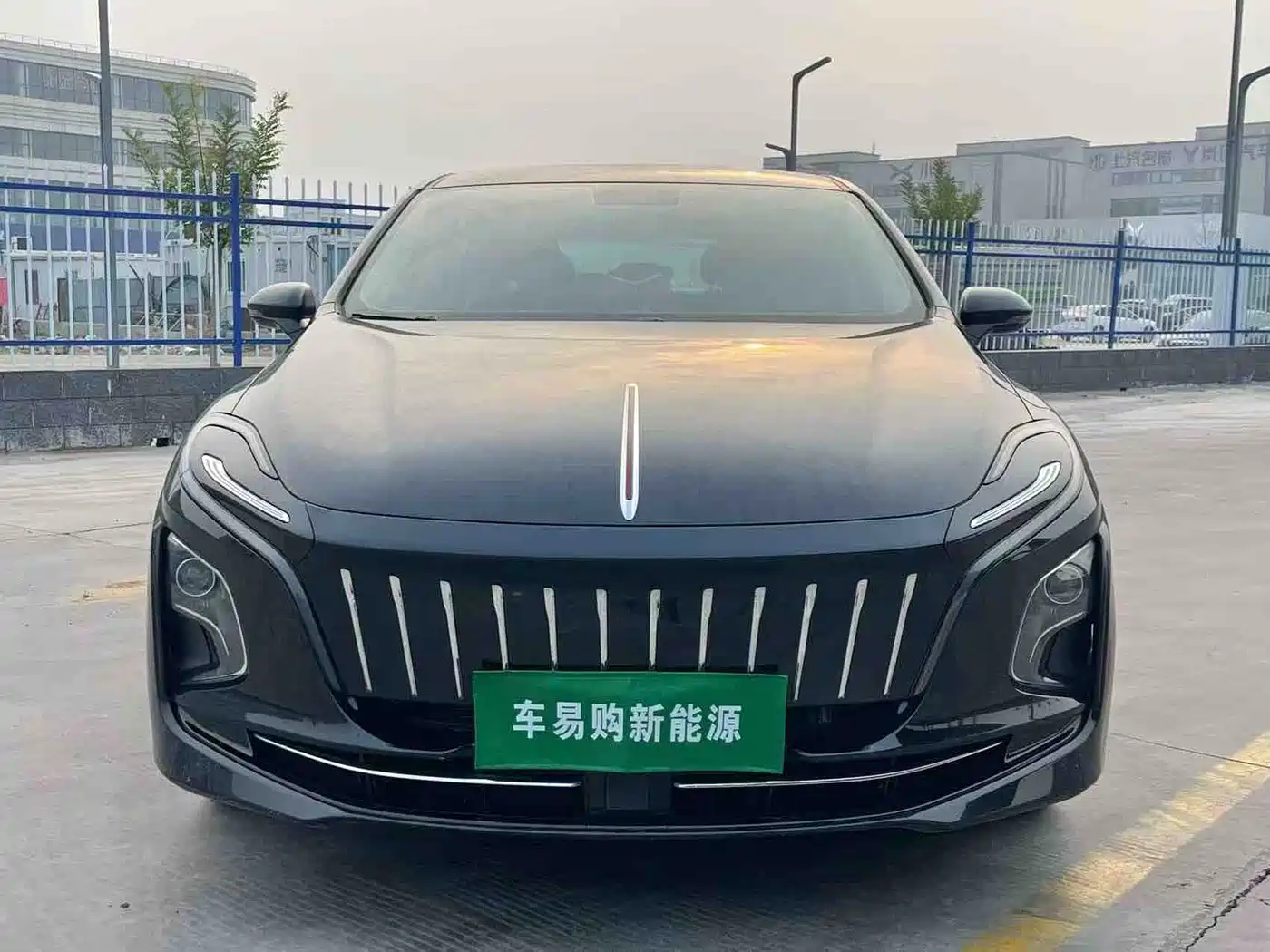 Hongqi E-QM5 2023 620km PLUS фото 2