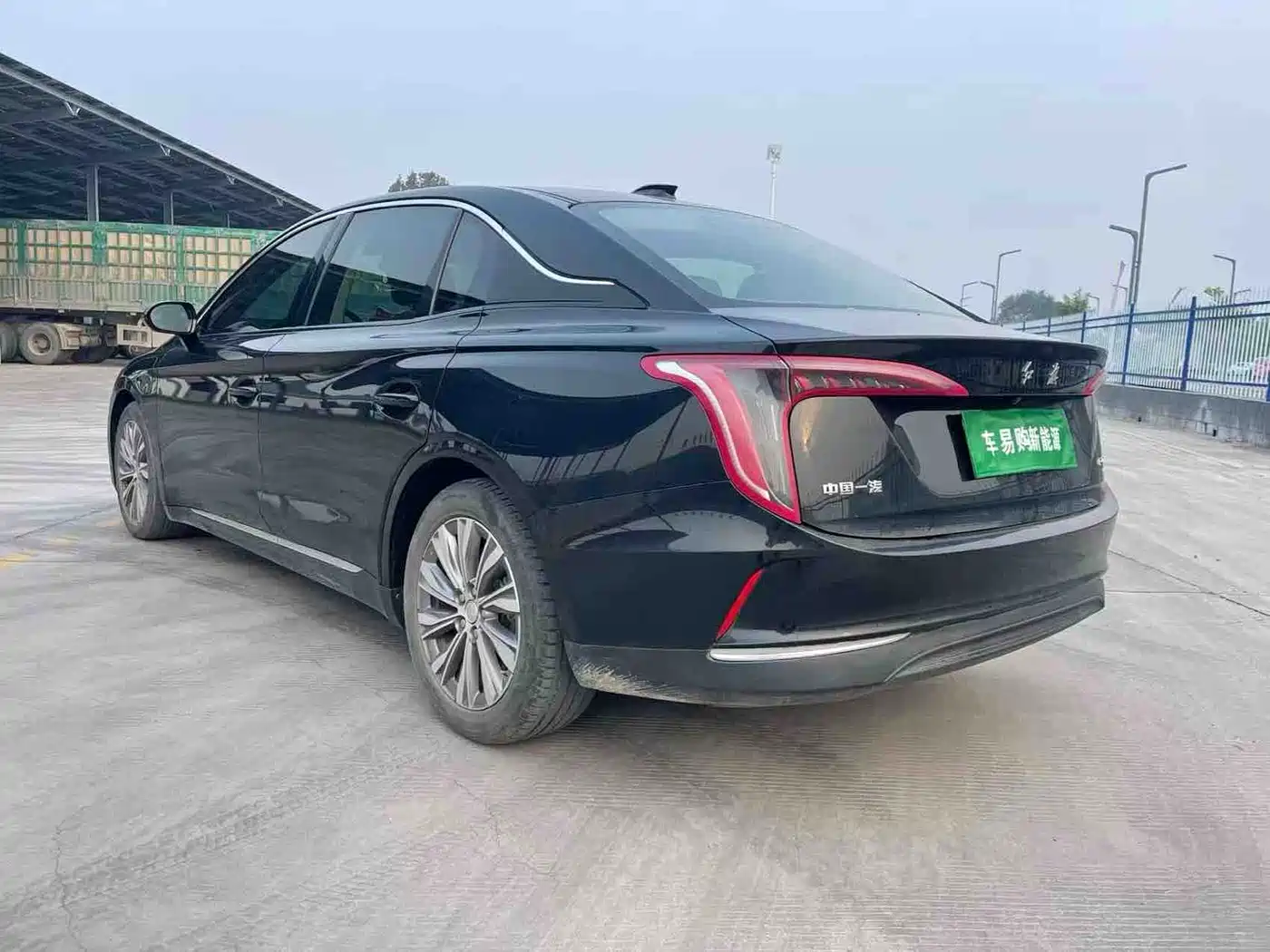 Hongqi E-QM5 2023 620km PLUS фото 8