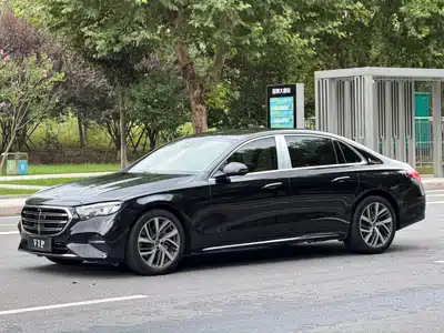 Mercedes-Benz E