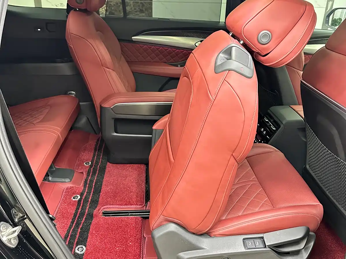 Photo 12 - Audi Q6