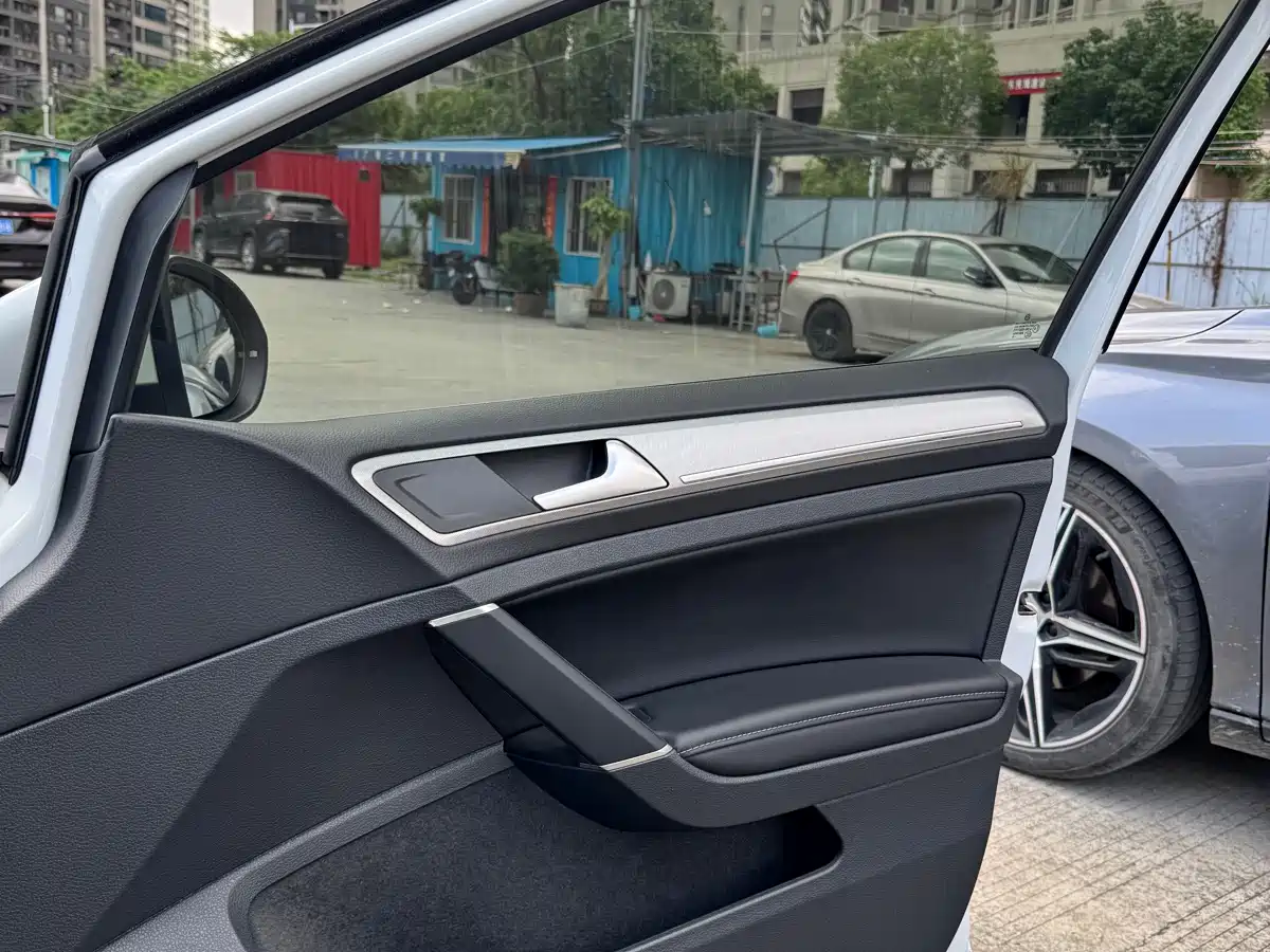 Volkswagen Golf 2019 280TSI DSG Comfort China VI фото 9