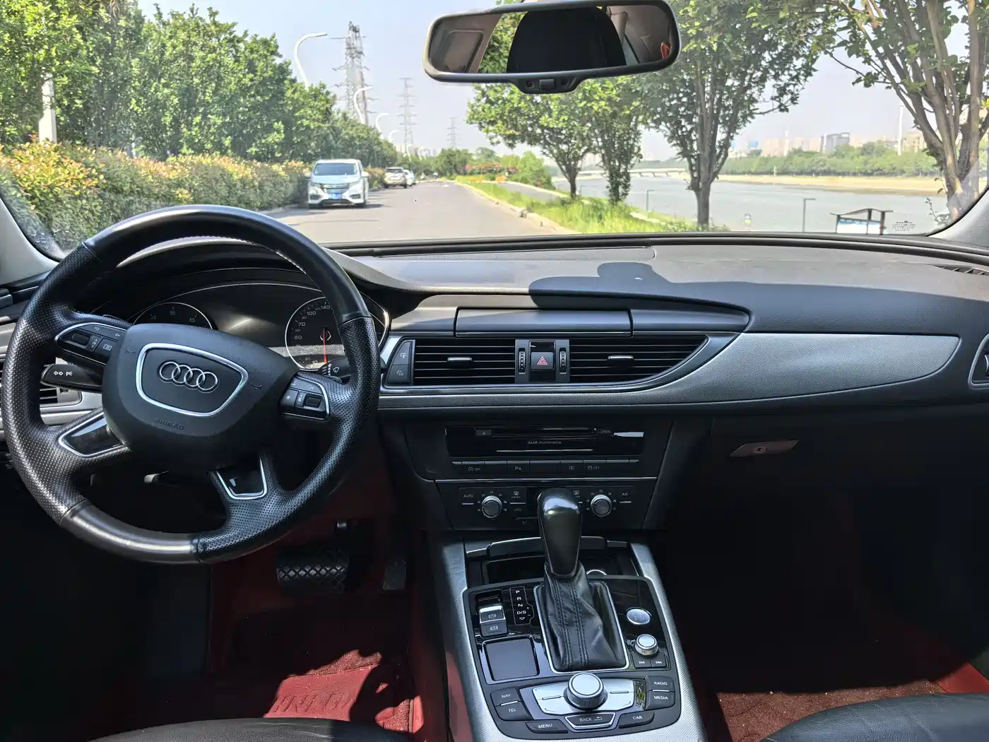 Audi A6L 2018 30th Anniversary 35 TFSI Fashion фото 6