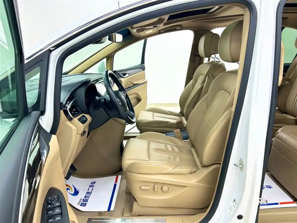 Buick GL8 2018 ES 28T Flagship Type China VI фото 4