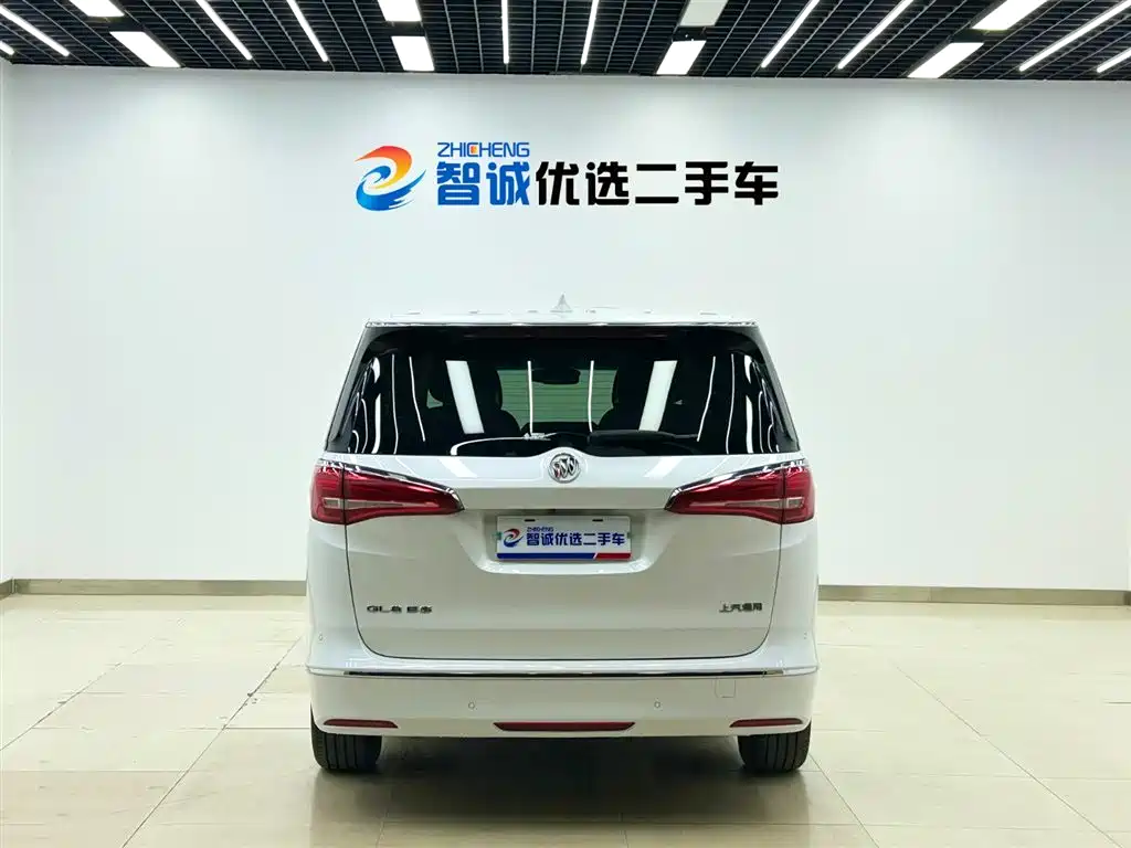 Buick GL8 2018 ES 28T Flagship Type China VI фото 3