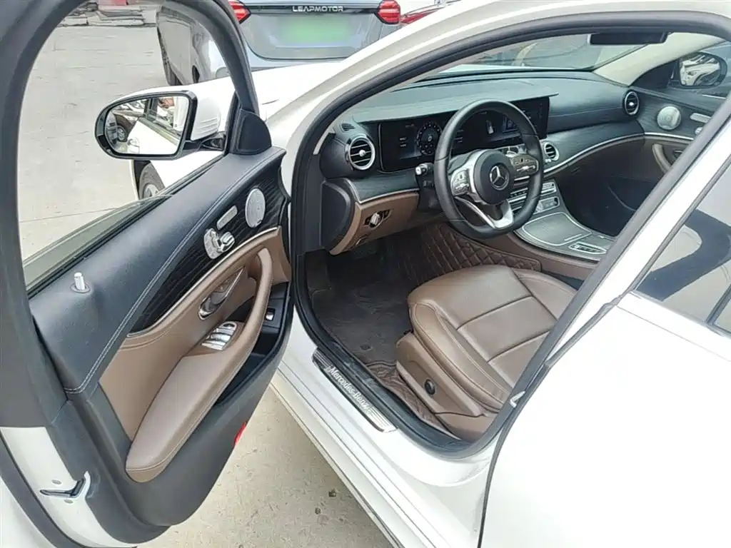 Mercedes-Benz E-Class 2019 Facelift E 300 L Sport Luxury фото 16