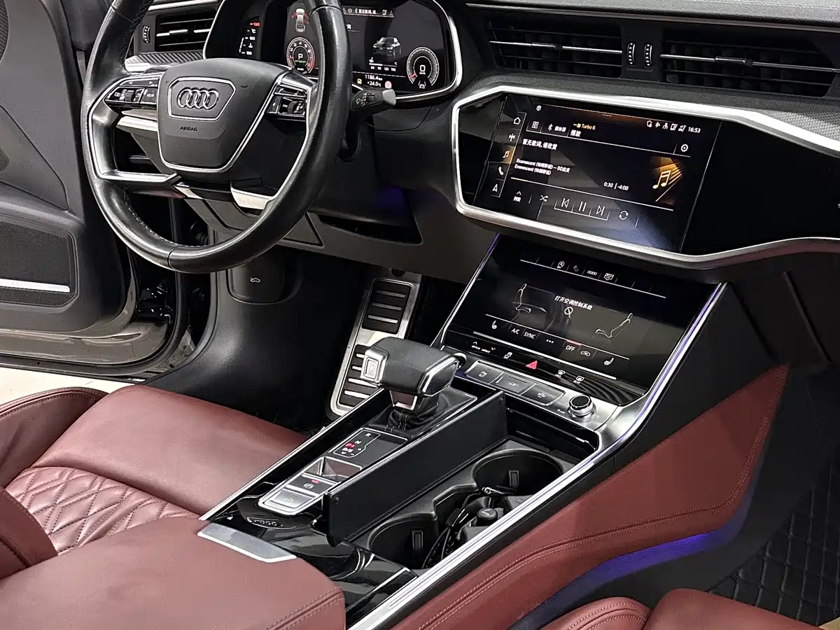 Audi A7L 2024 45 TFSI quattro S-line Black Warrior Edition фото 10