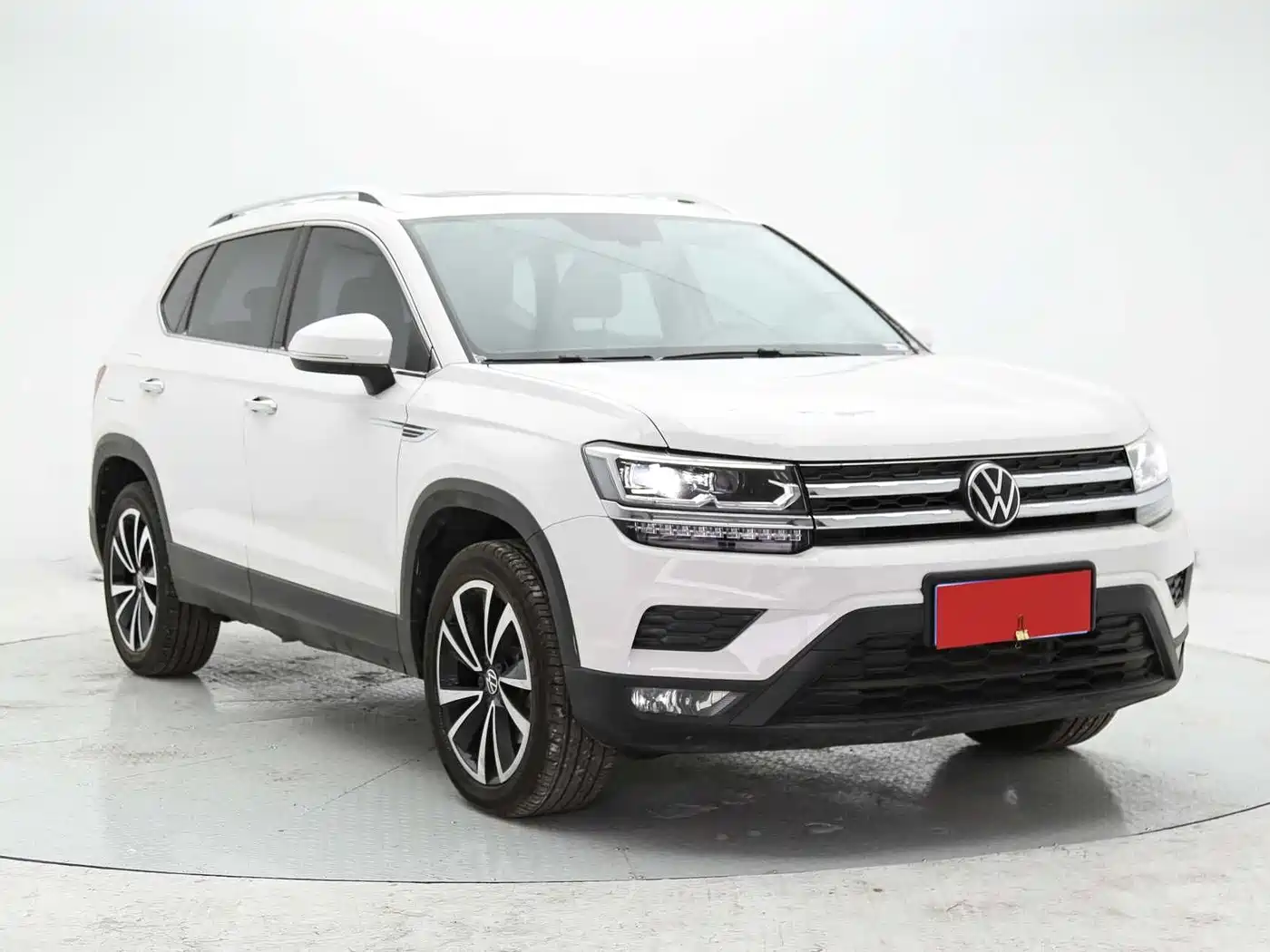 Volkswagen Tharu 2021 280TSI 2WD Luxury Plus фото 2