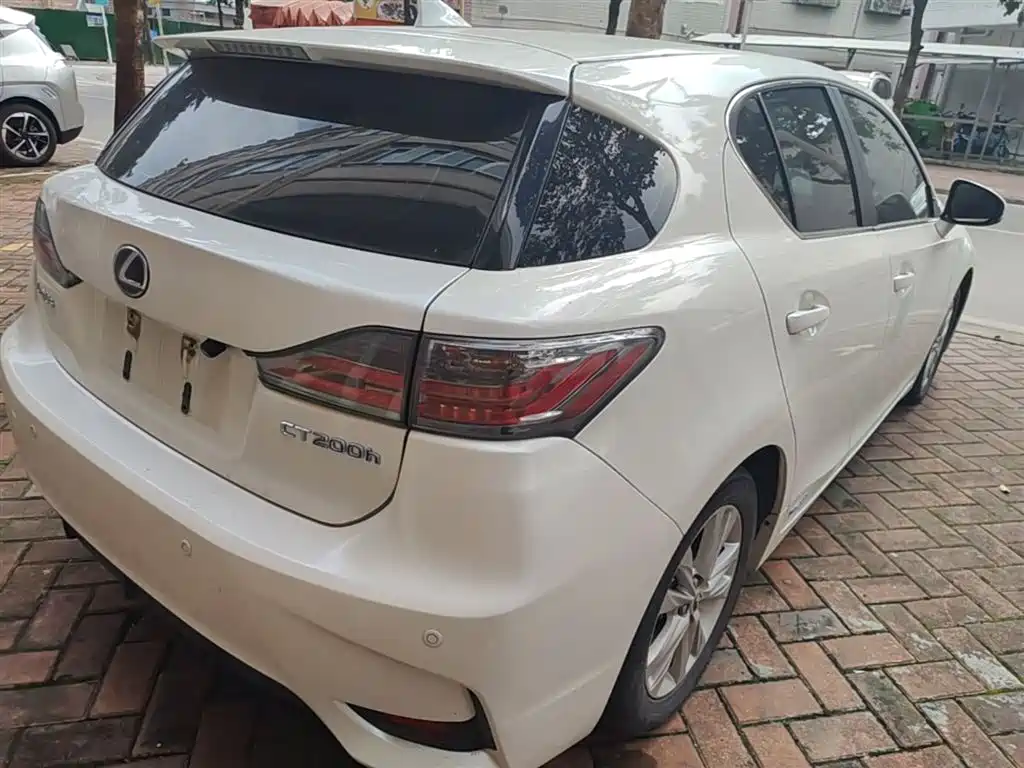 Lexus CT 2014 CT200h Elite Monochrome фото 7