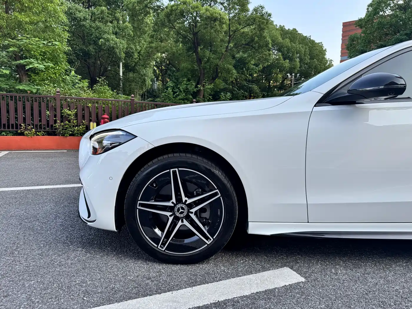Mercedes-Benz C-Class 2025 Facelift C 260 L Night Sport Edition фото 15