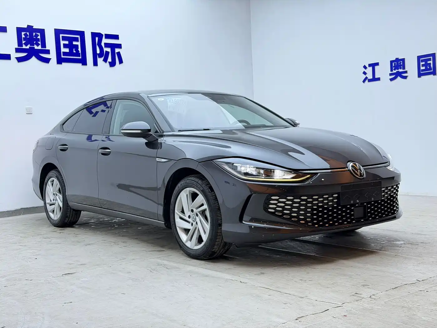 Volkswagen Lamando 2023 Lamando L 280TSI DSG Glamour Edition фото 3