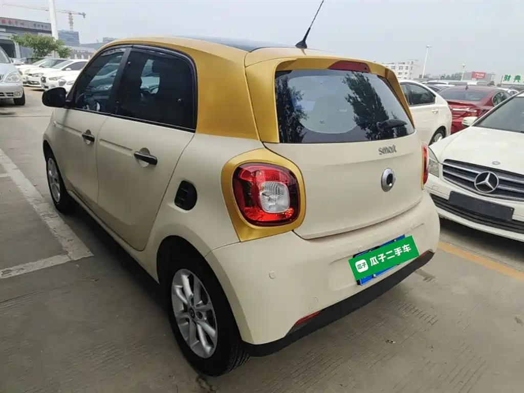 smart forfour 2017 2016 1.0L 52kW Agile Edition