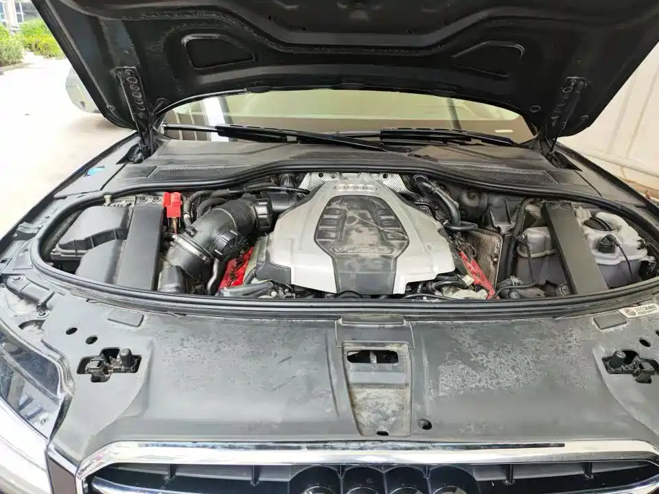 Audi A8 2014 A8L 50 TFSI quattro Luxury фото 2