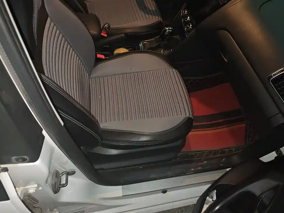 Volkswagen Polo 2018 1.5L Auto Safe Drive фото 8