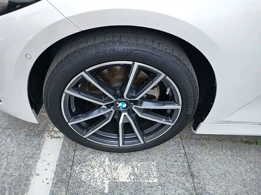 BMW 3 Series 2025 325Li M Sport Package фото 23